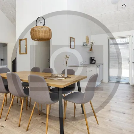 Gorgeous In Glesborg